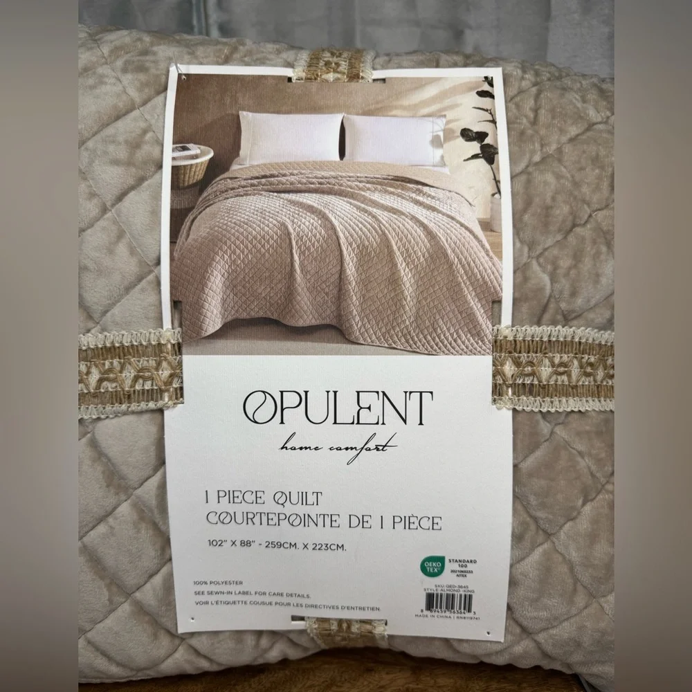 Home Comfort Beige Quilt